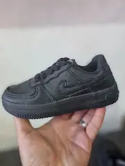 Calzadito todo negro Nike air para niños - 1