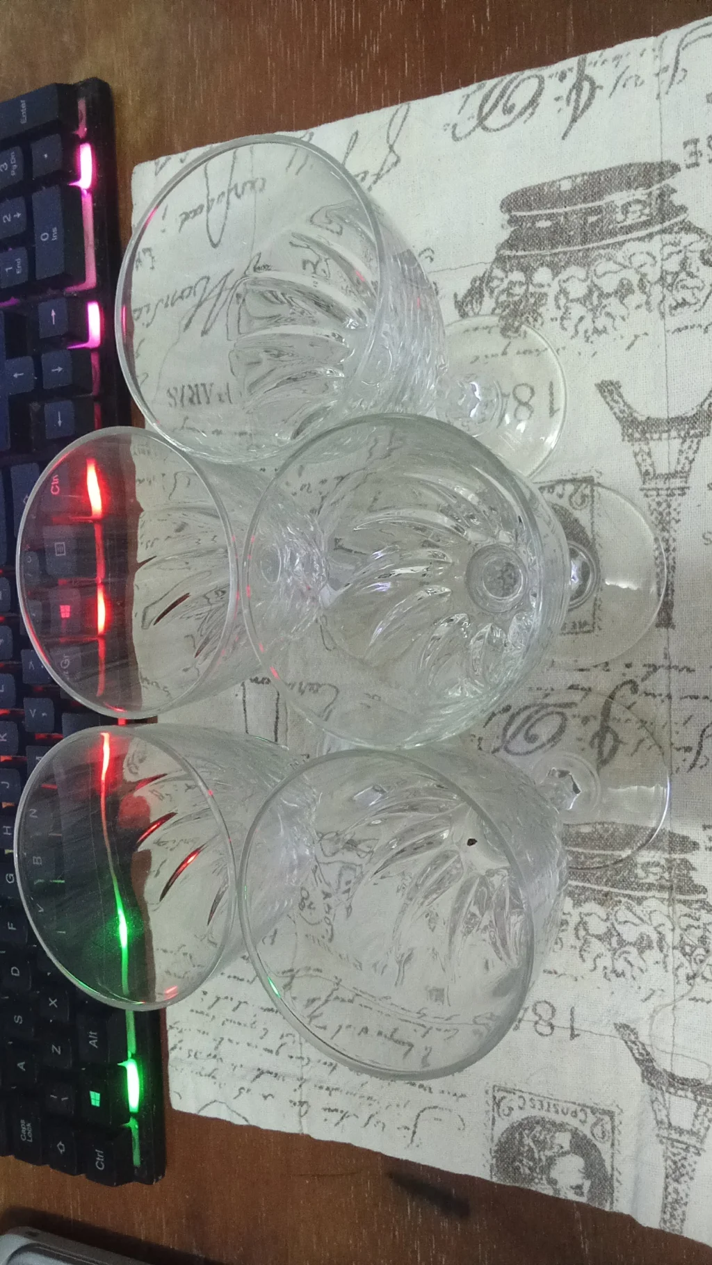 Juego de 5 Copas de Vino