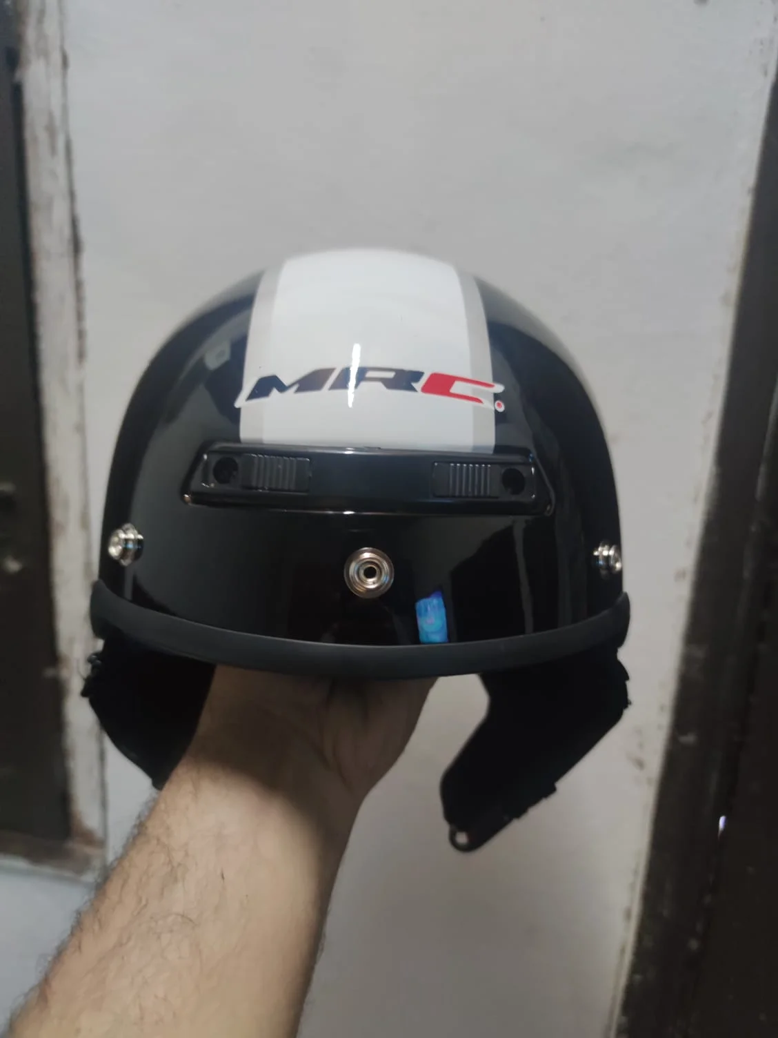 Casco semi nuevo - 2
