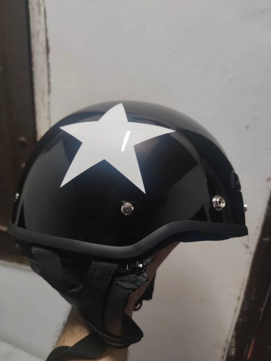 Casco semi nuevo - 1