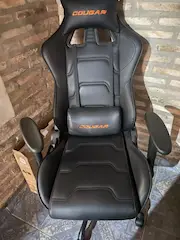 Silla Gamer Cougar Negra - 2