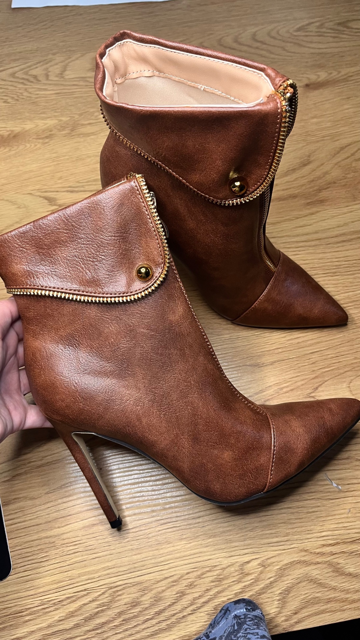 Botas Marrones con Tacón talle 37 | NUEVO - 3