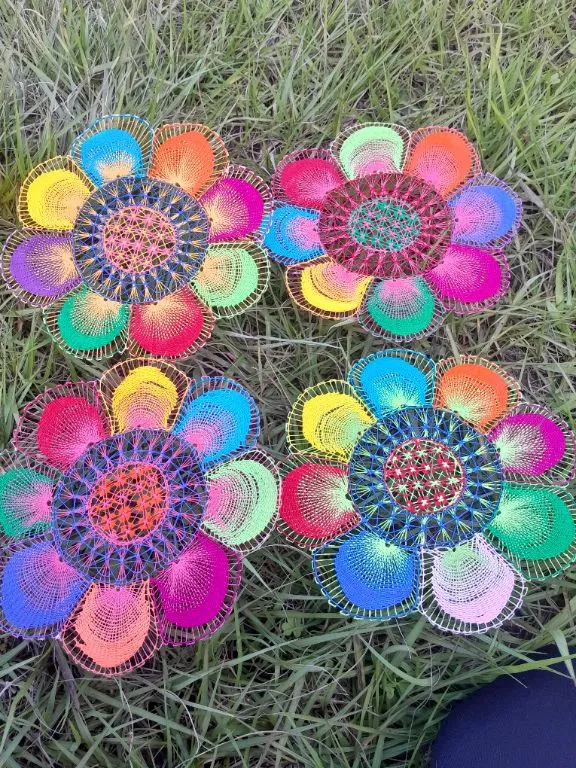 Ñanduti de 24 cm MULTICOLOR