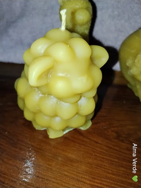 Vela de Cera de Abeja - Ovejita