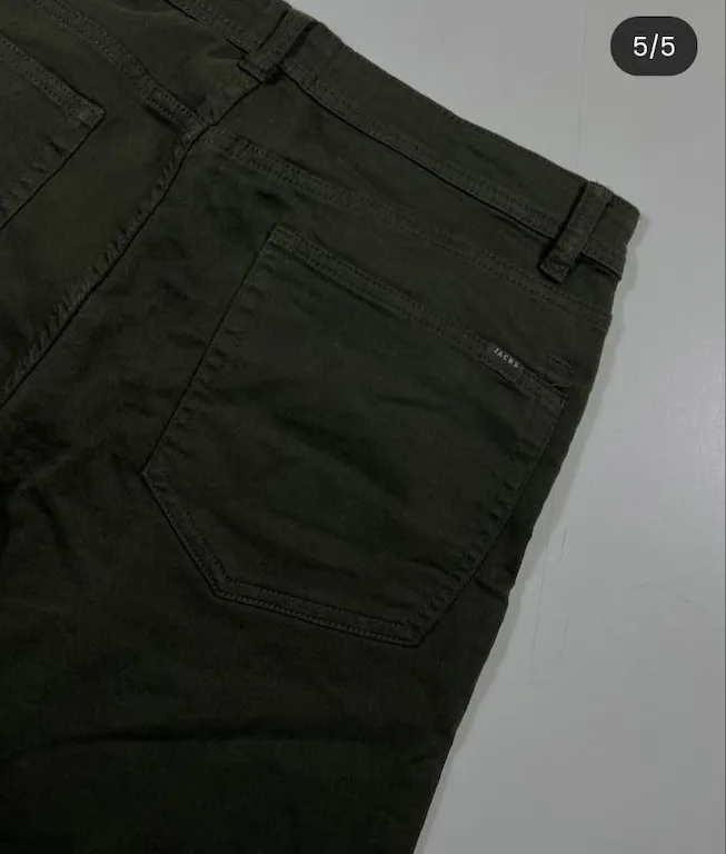 Pantalon verde musgo Talle 32 - 1