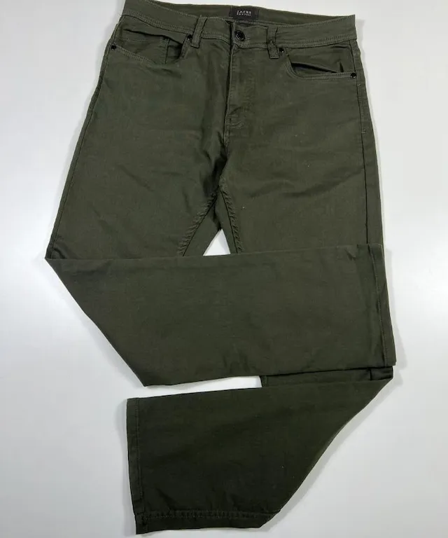 Pantalon verde musgo Talle 32 - 2