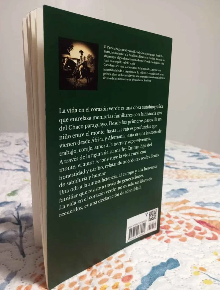 Libro "La vida en el corazón verde - E. Patrick Nagy" - 3