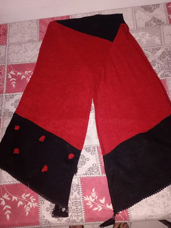 Bufanda de Estilo Moderno con flecos - 2