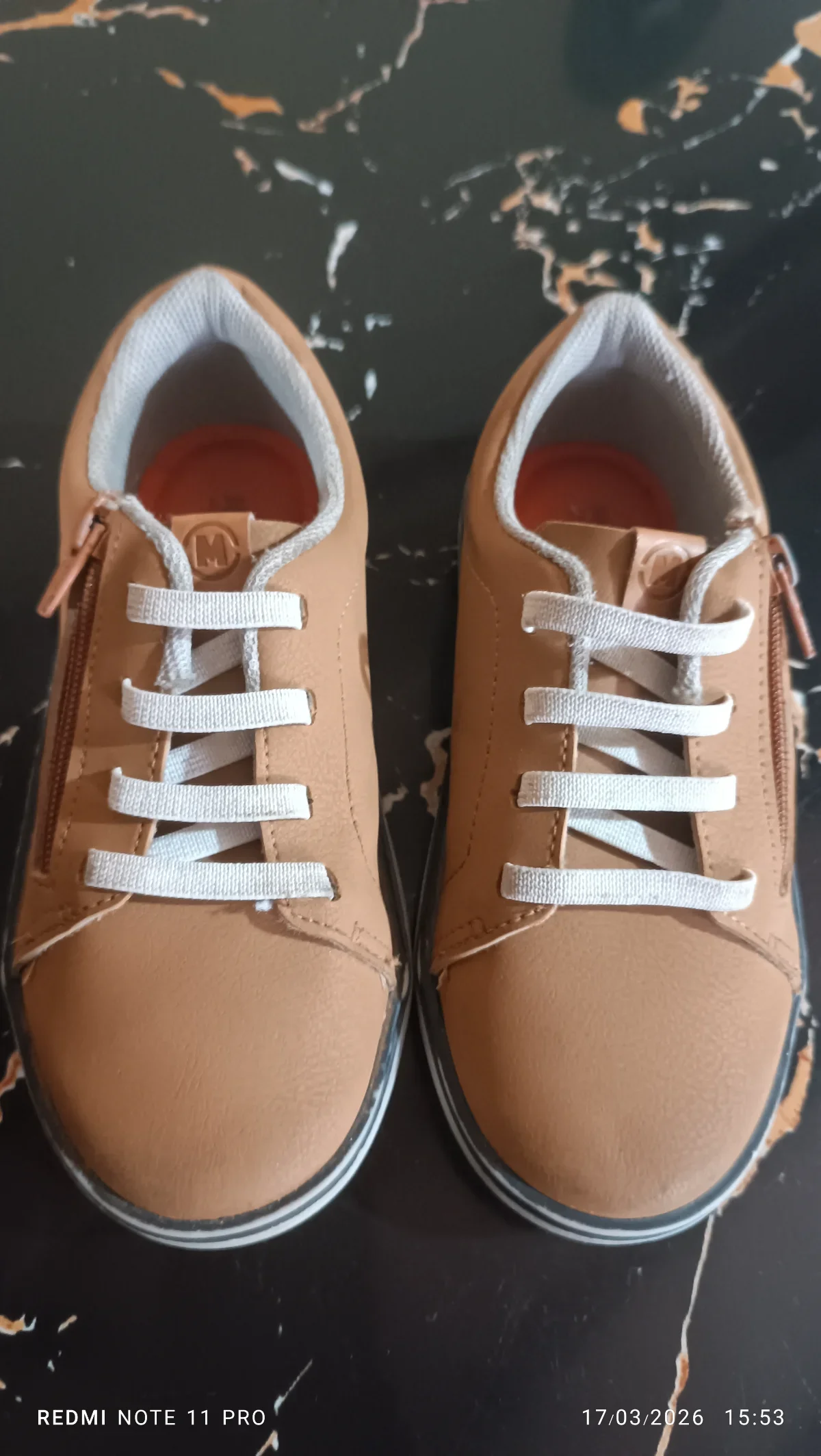 Calzados usados desde 50.000 Gs. Calce 26 - 2