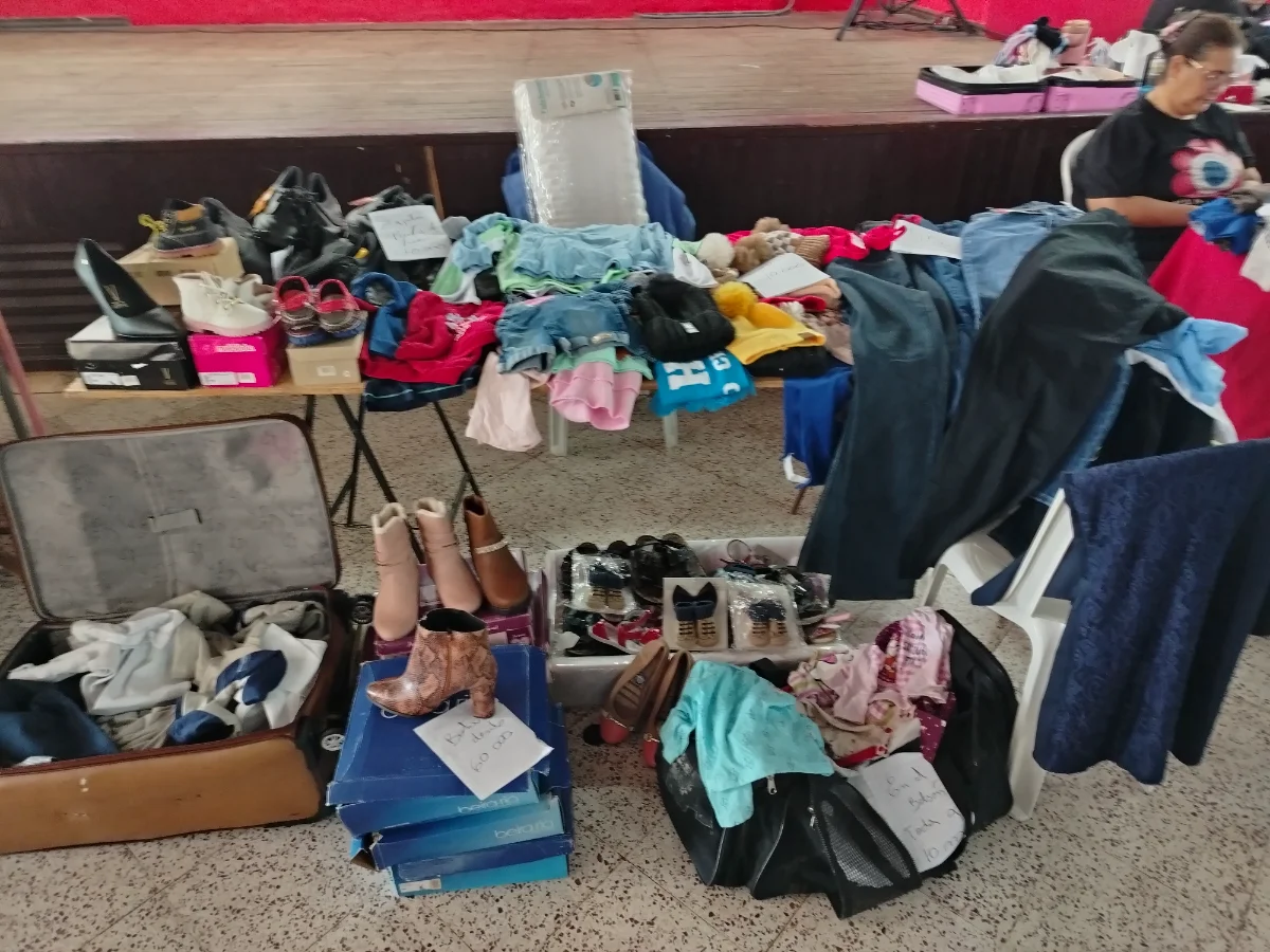 Feria de Ropas y Calzados