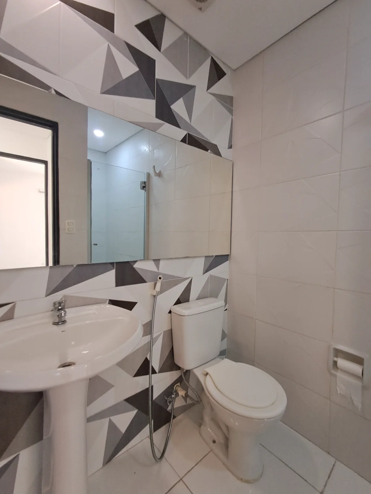 Departamento de 2 dormitorios zona IPS ingavi - 2