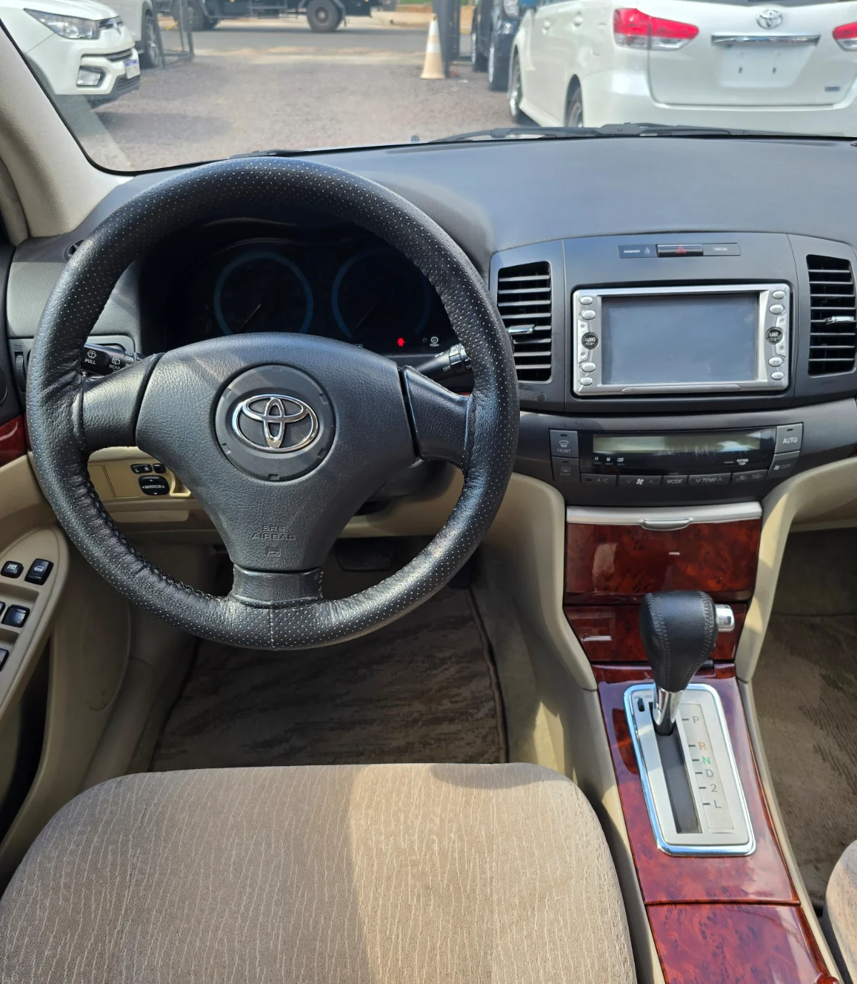 Toyota premio 2003 - 3