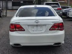Toyota crown - 4